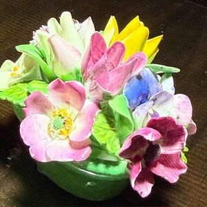 Vintage Crown Staffordshire Flower Bouquet Fine Bone China Decorative England